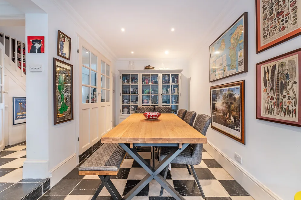 Cottenham Park Road, London, SW20 photo 9