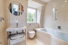 Cottenham Park Road, London, SW20 photo 14