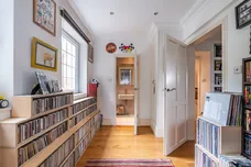 Cottenham Park Road, London, SW20 photo 29