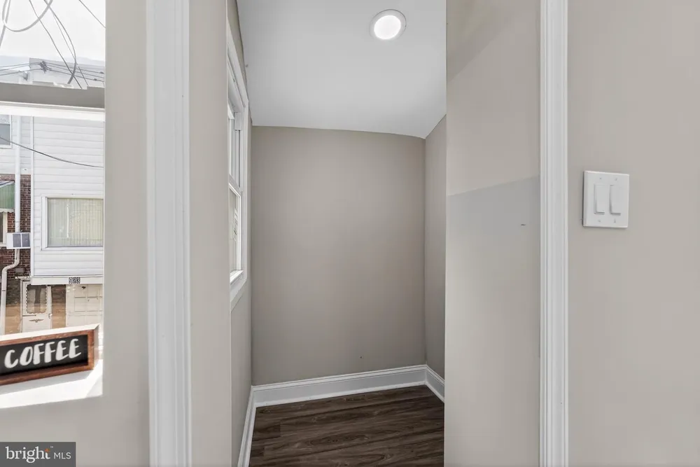 930 E Price St, Philadelphia, PA 19138