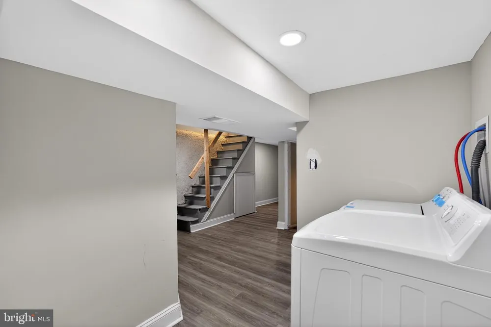 930 E Price St, Philadelphia, PA 19138