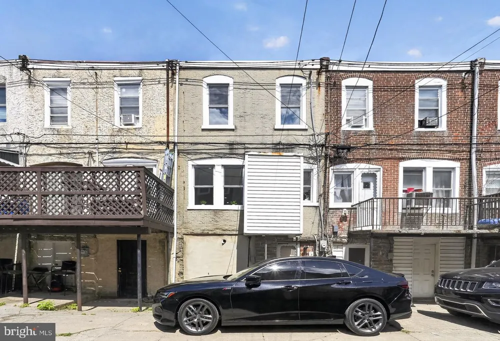 930 E Price St, Philadelphia, PA 19138