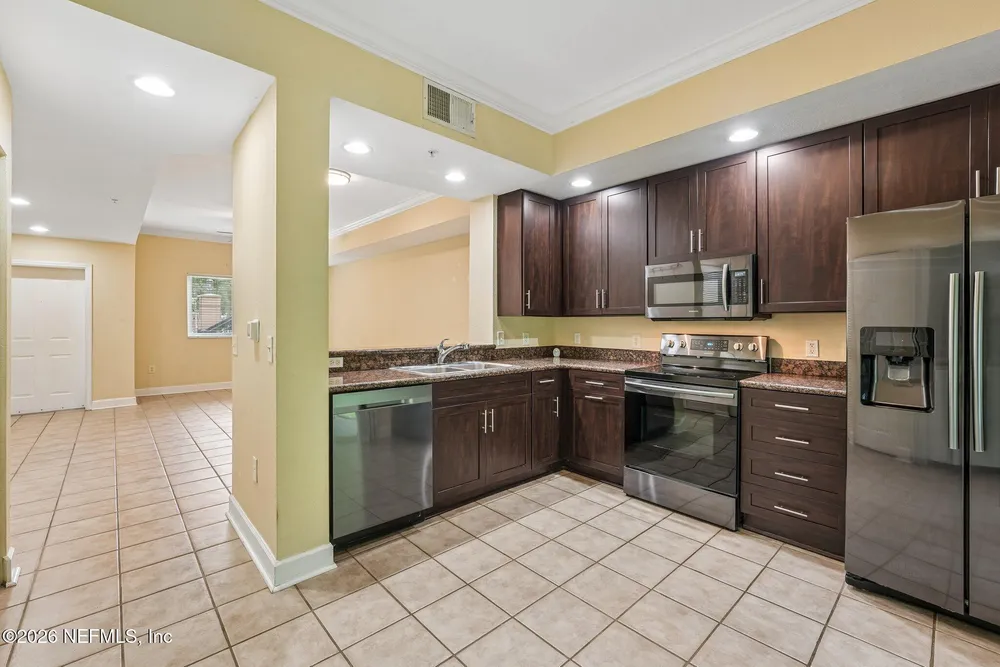9745 Touchton Rd, Jacksonville, FL 32246