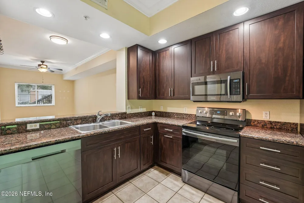 9745 Touchton Rd, Jacksonville, FL 32246