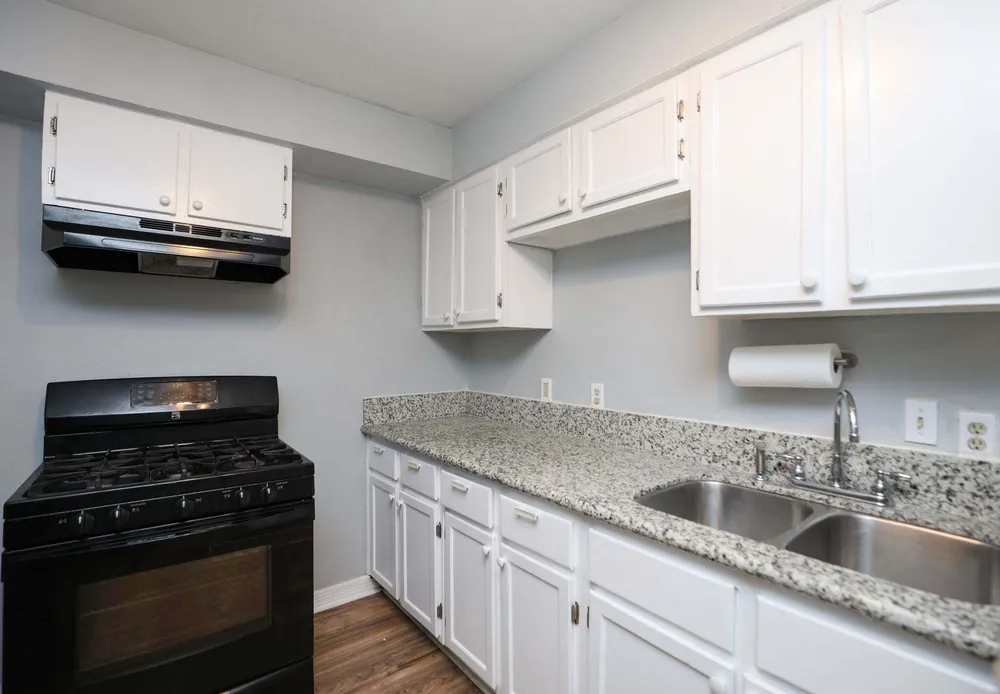 4039 Cornell St, Houston, TX 77022