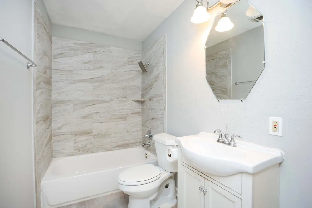 4039 Cornell St, Houston, TX 77022