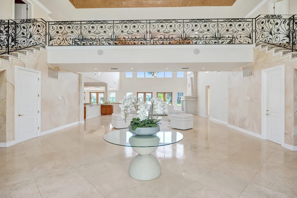 3061 NE 43rd St, Fort Lauderdale, FL 33308