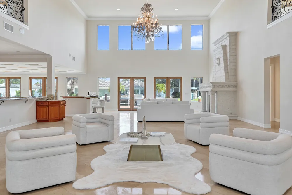 3061 NE 43rd St, Fort Lauderdale, FL 33308