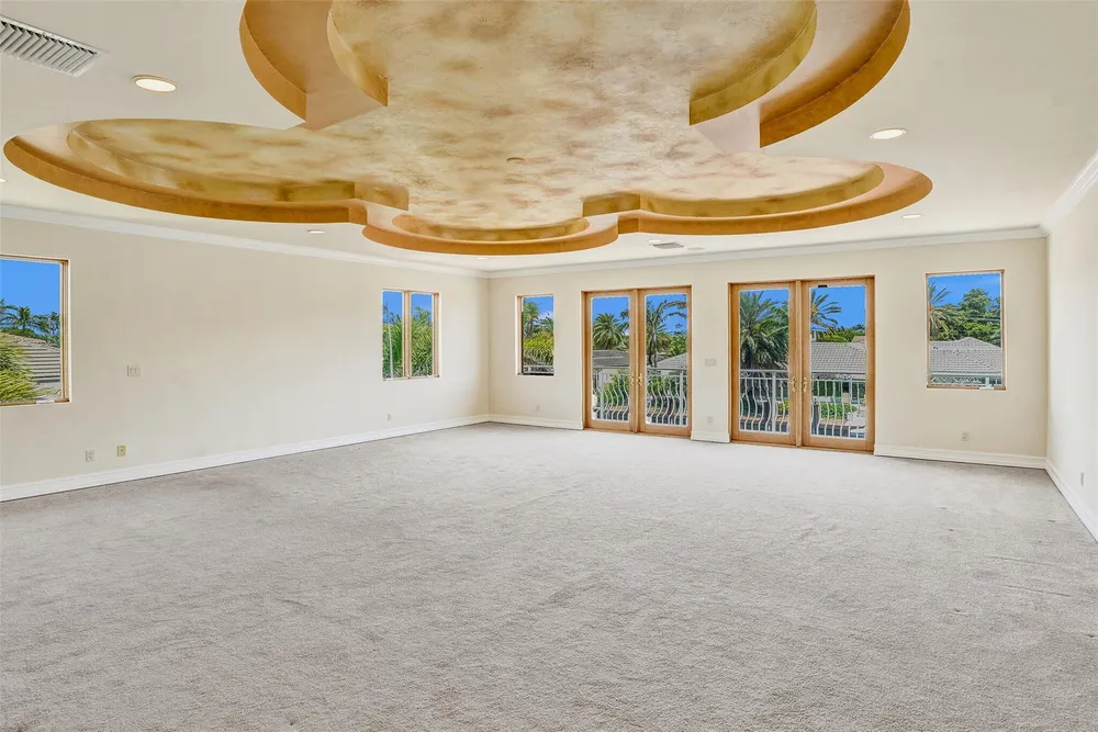3061 NE 43rd St, Fort Lauderdale, FL 33308