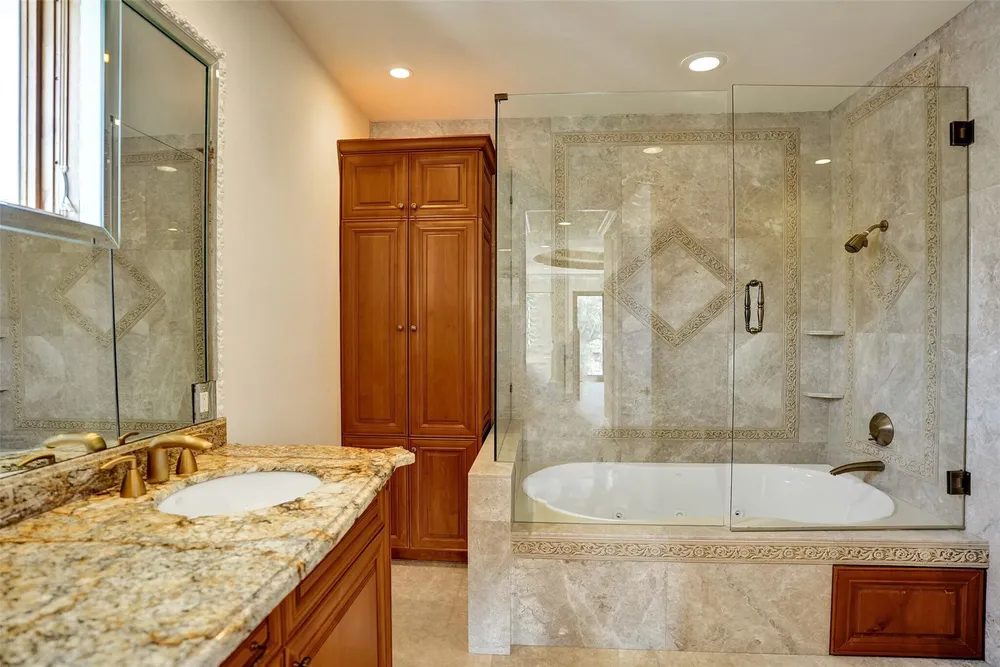 3061 NE 43rd St, Fort Lauderdale, FL 33308