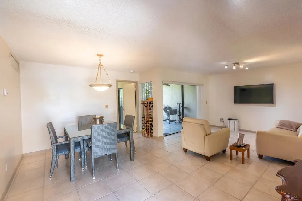 9819 NW 3rd Ct, Plantation, FL 33324