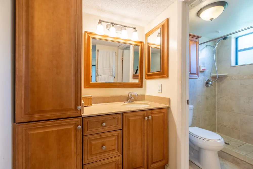 9819 NW 3rd Ct, Plantation, FL 33324