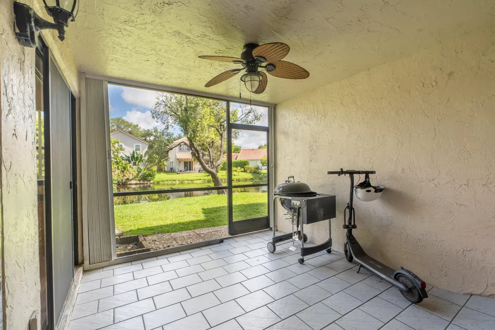 9819 NW 3rd Ct, Plantation, FL 33324