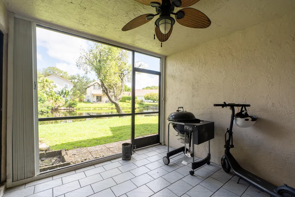 9819 NW 3rd Ct, Plantation, FL 33324