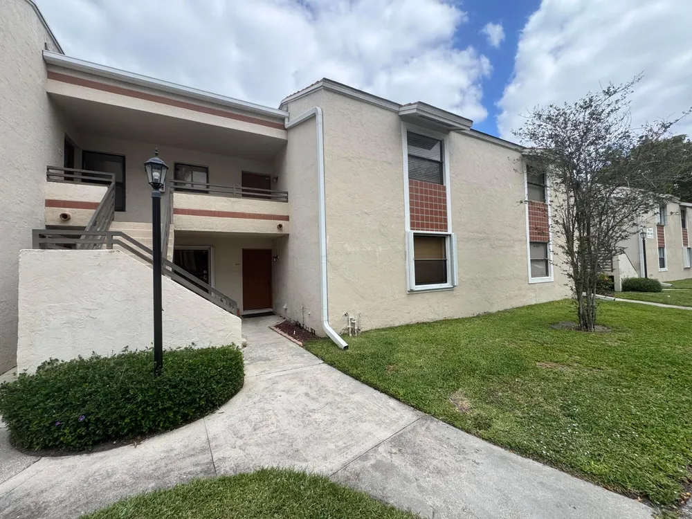 9819 NW 3rd Ct, Plantation, FL 33324