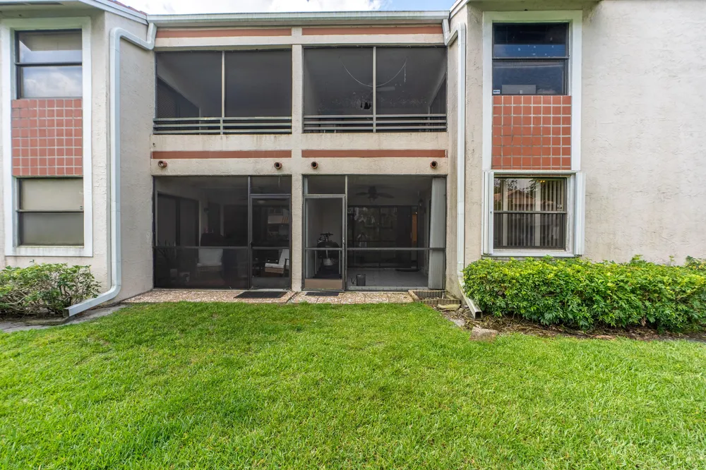 9819 NW 3rd Ct, Plantation, FL 33324