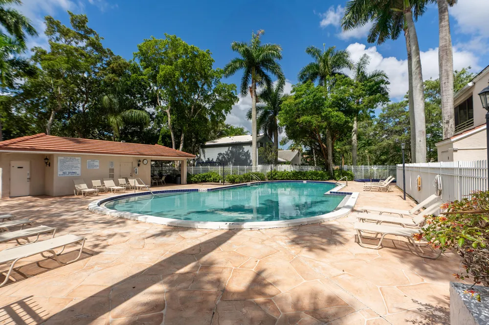 9819 NW 3rd Ct, Plantation, FL 33324