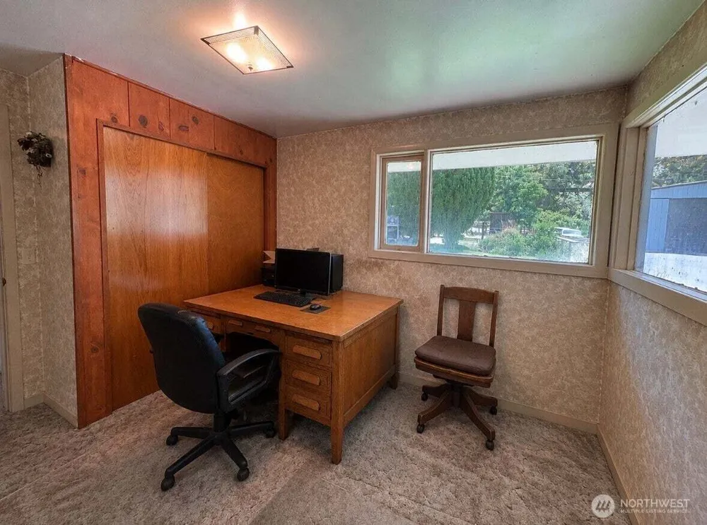 16 Big Rock Rd, Oroville, WA 98844