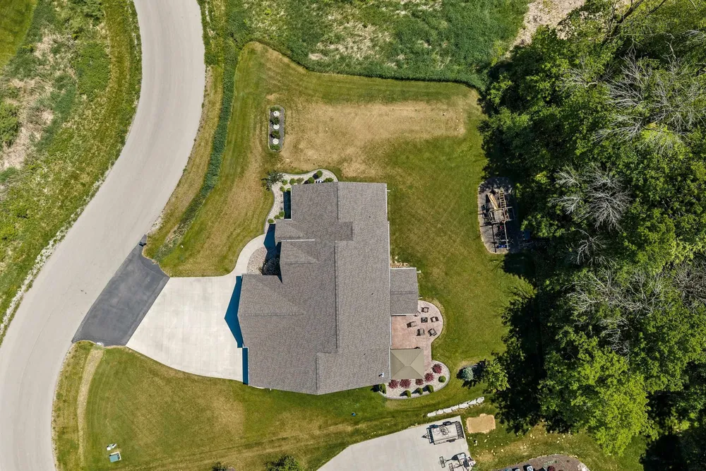 W4269 Rose Tree Drive, Appleton, WI 54913