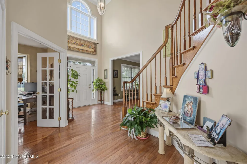 19 Chambry Ct, Freehold, NJ 07728