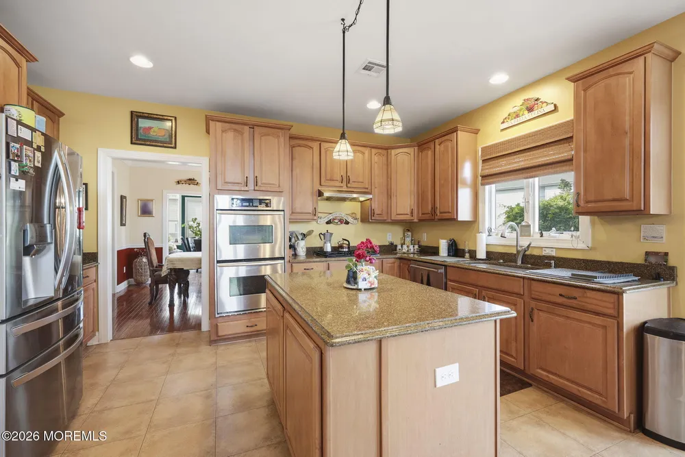 19 Chambry Ct, Freehold, NJ 07728
