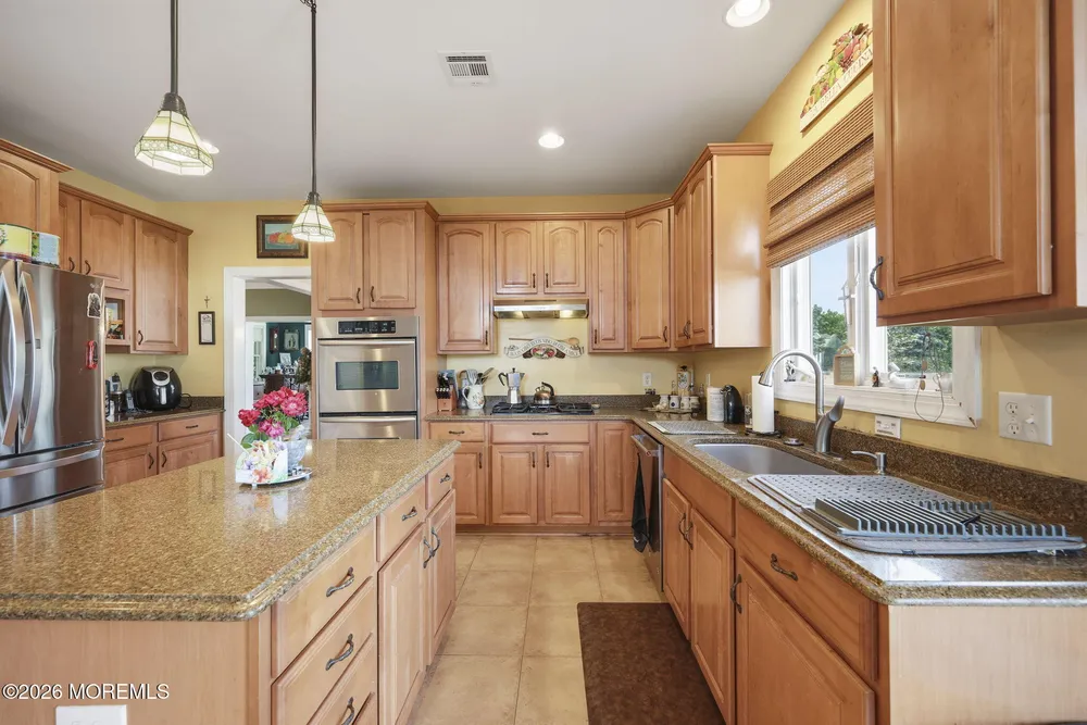 19 Chambry Ct, Freehold, NJ 07728