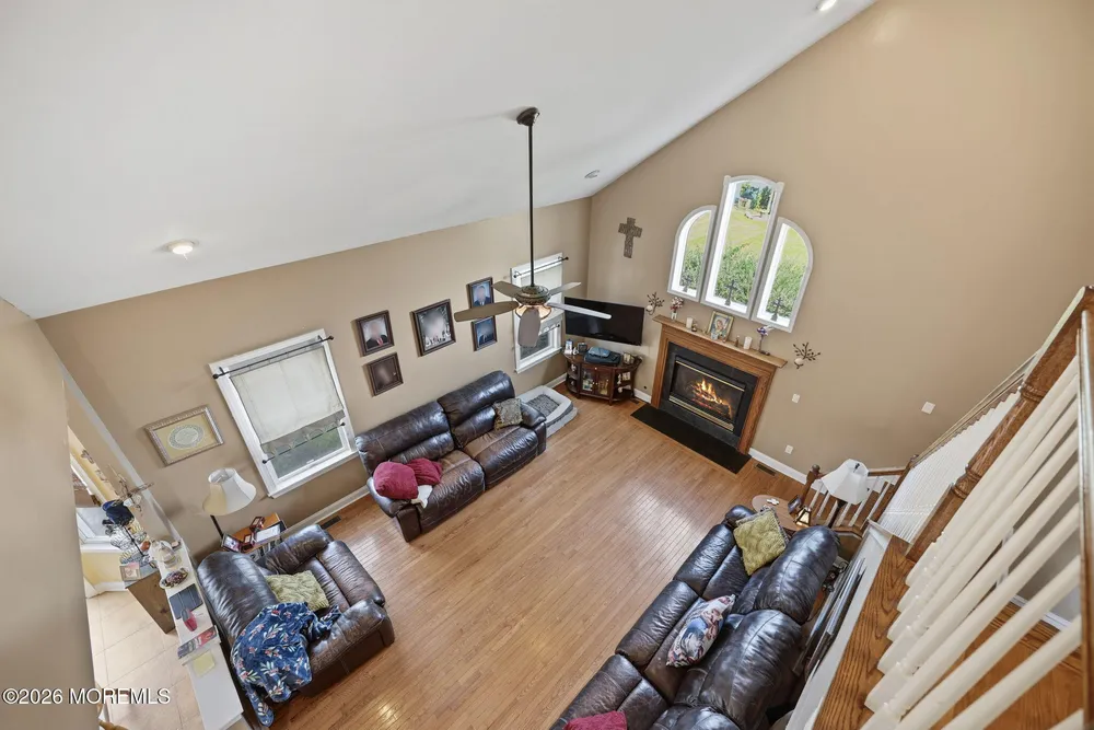 19 Chambry Ct, Freehold, NJ 07728