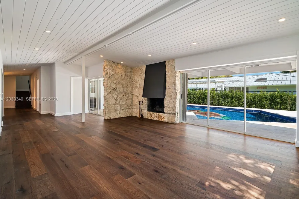 669 S Mashta Dr, Key Biscayne, FL 33149