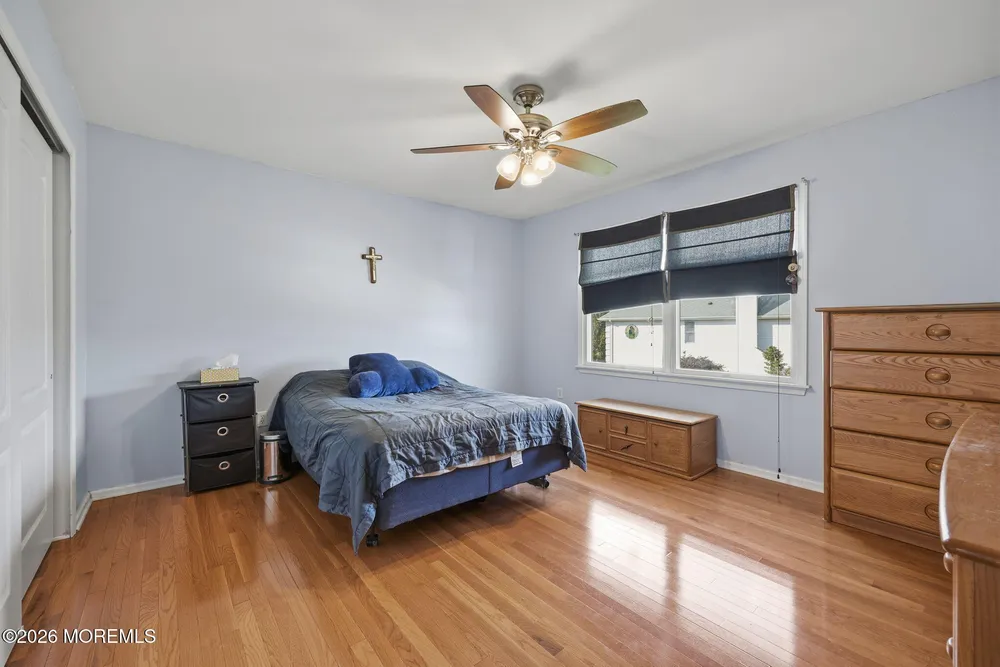 19 Chambry Ct, Freehold, NJ 07728