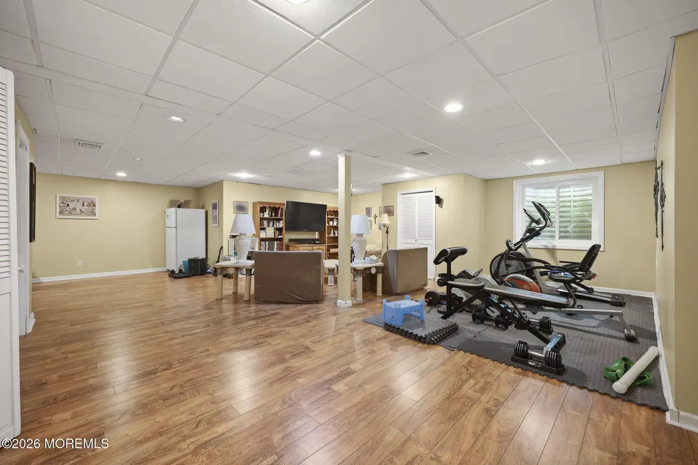 19 Chambry Ct, Freehold, NJ 07728