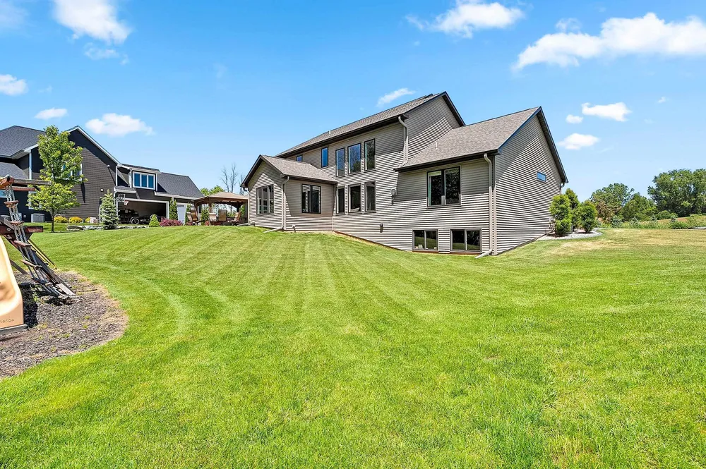 W4269 Rose Tree Drive, Appleton, WI 54913