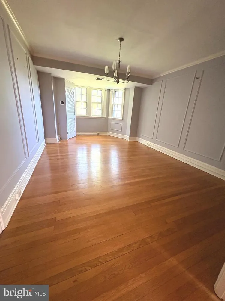 415 City Ave, Merion Station, PA 19066