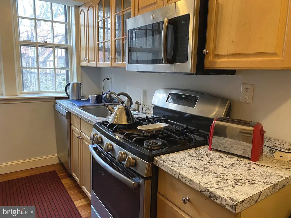 415 City Ave, Merion Station, PA 19066