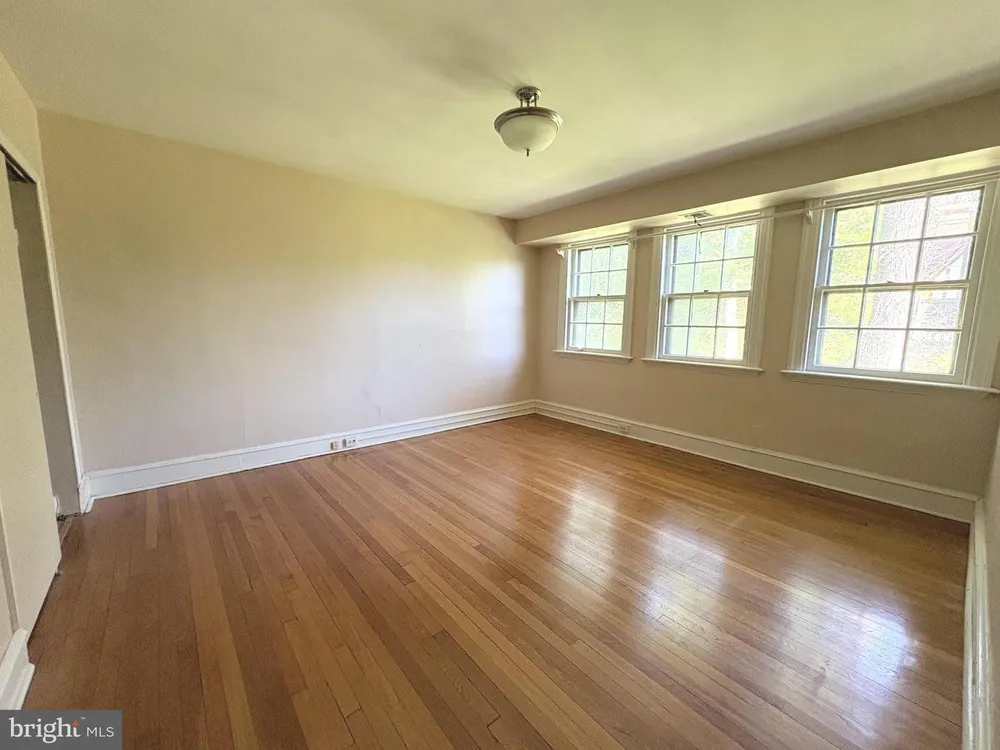 415 City Ave, Merion Station, PA 19066