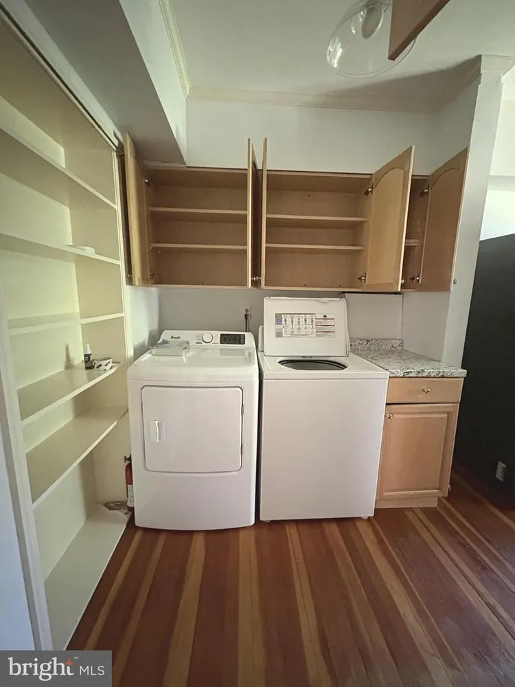 415 City Ave, Merion Station, PA 19066