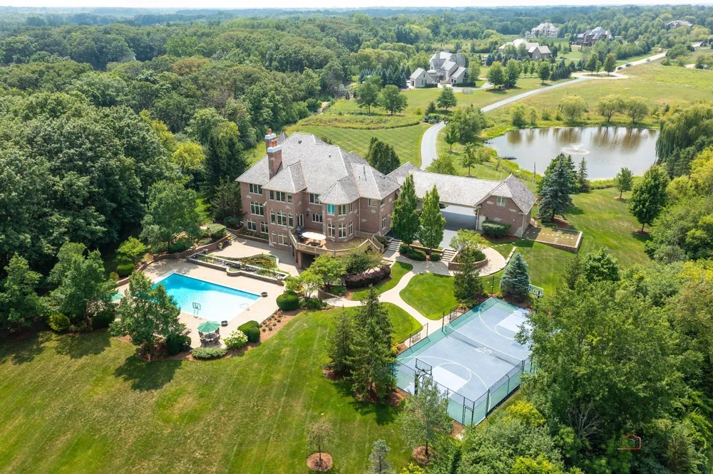 5 Jennifer Ct, Barrington, IL 60010