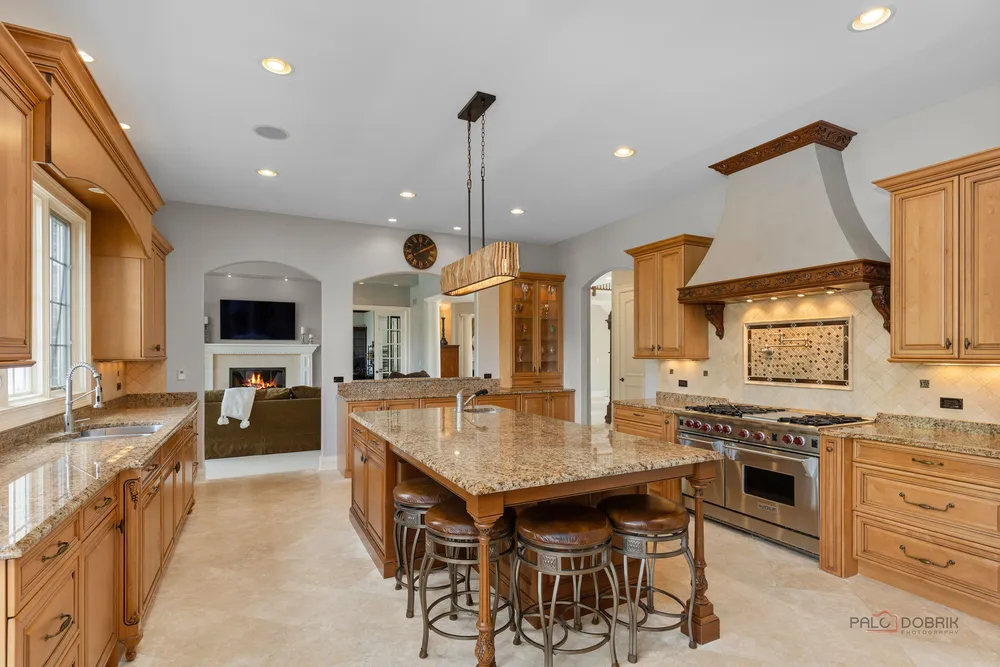 5 Jennifer Ct, Barrington, IL 60010