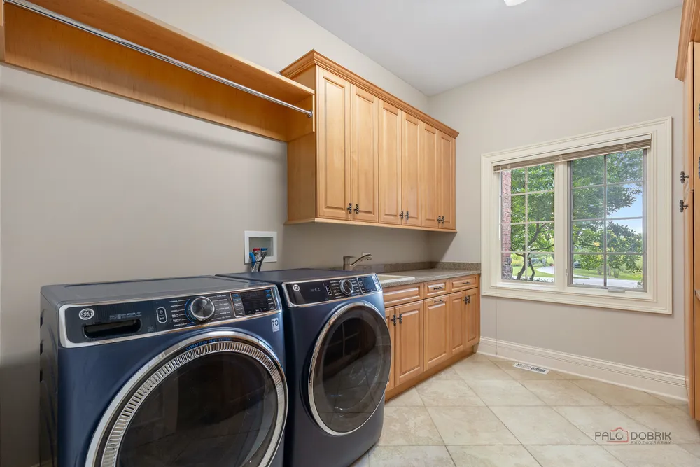 5 Jennifer Ct, Barrington, IL 60010