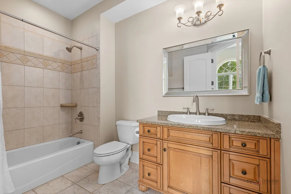5 Jennifer Ct, Barrington, IL 60010