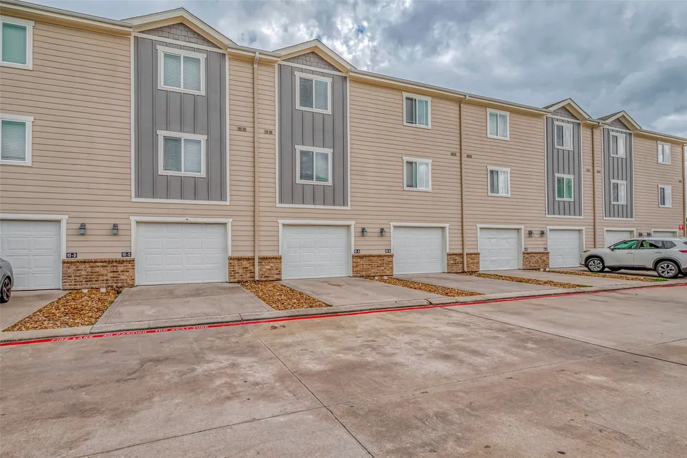 21155 Gosling Rd, Spring, TX 77388