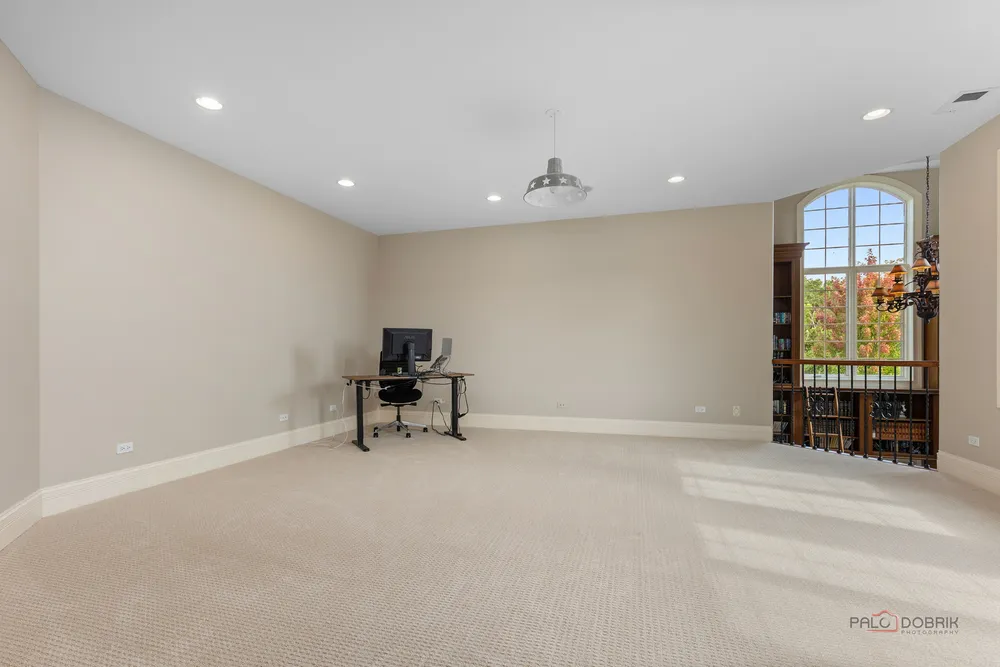 5 Jennifer Ct, Barrington, IL 60010