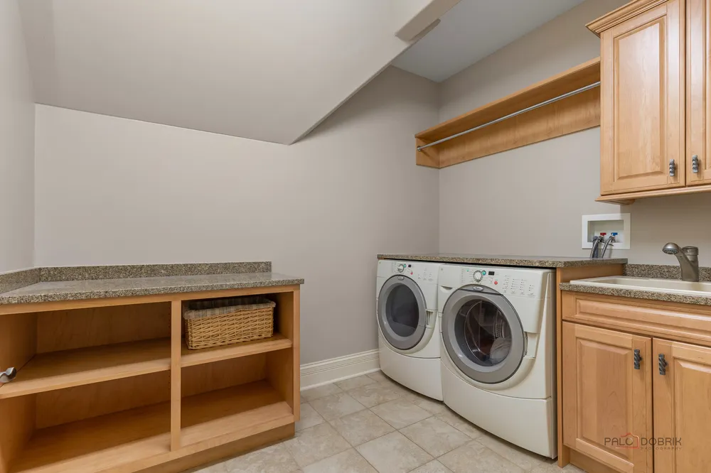5 Jennifer Ct, Barrington, IL 60010
