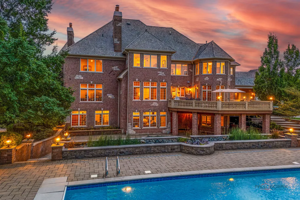 5 Jennifer Ct, Barrington, IL 60010