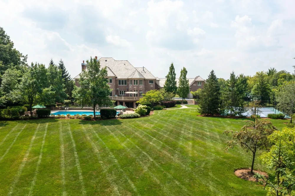 5 Jennifer Ct, Barrington, IL 60010
