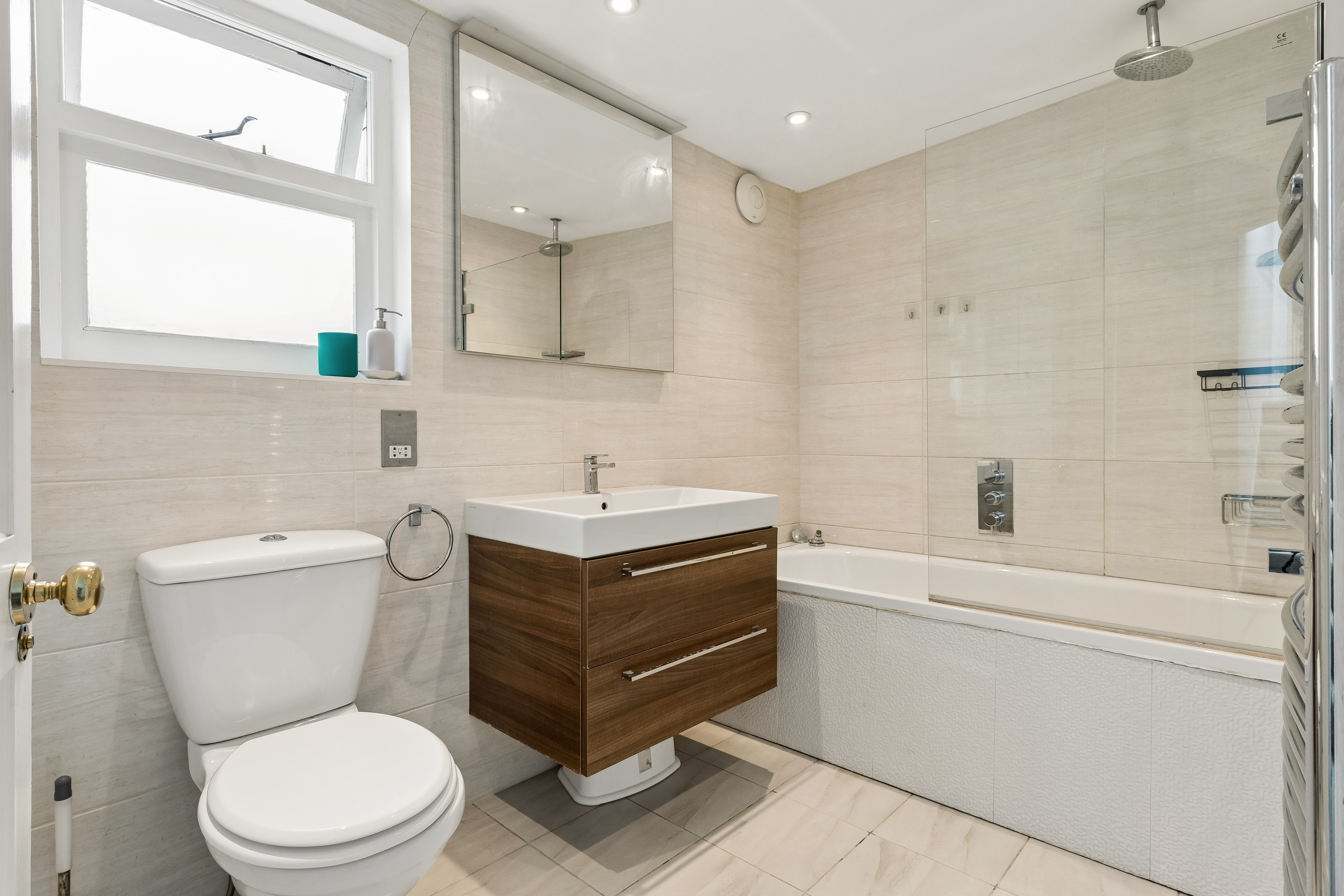  Hemberton Road  Clapham London SW9 9LF Image 10