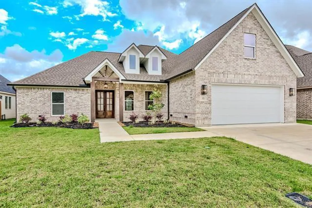 3570 Lily Ln, Beaumont, TX 77713