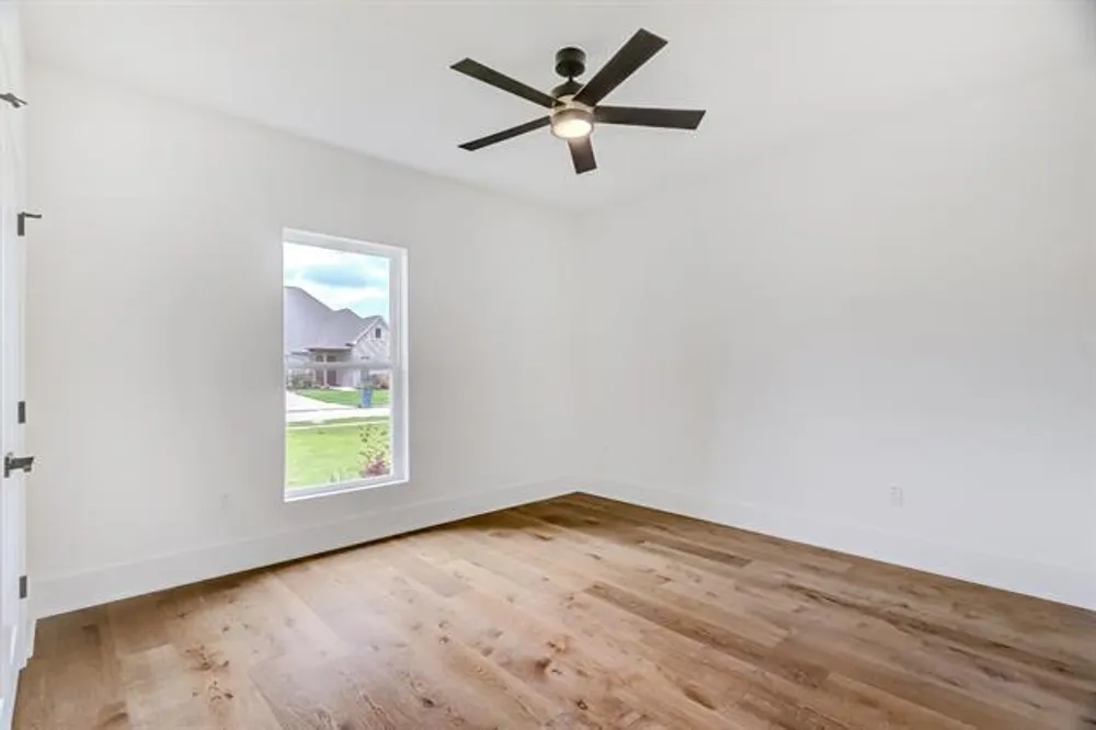 3570 Lily Ln, Beaumont, TX 77713