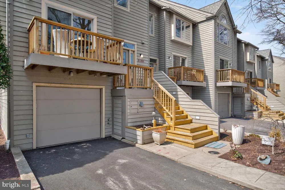 2186 Chesapeake Harbour Dr E, Annapolis, MD 21403