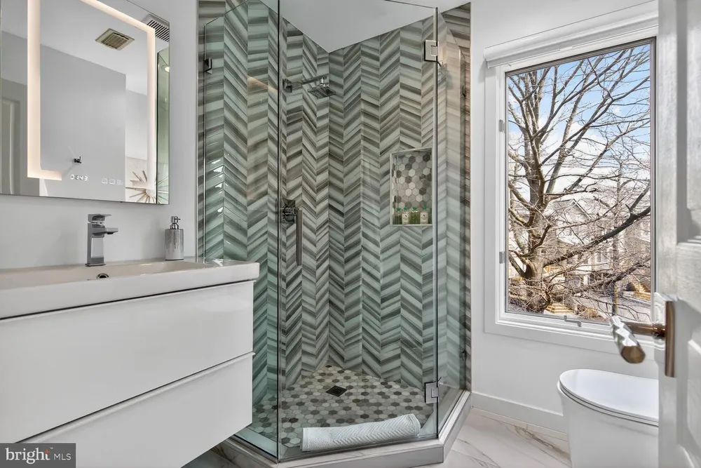 2186 Chesapeake Harbour Dr E, Annapolis, MD 21403