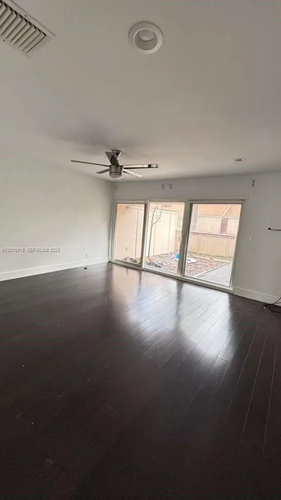 8195 NW 8th Manor, Plantation, FL 33324